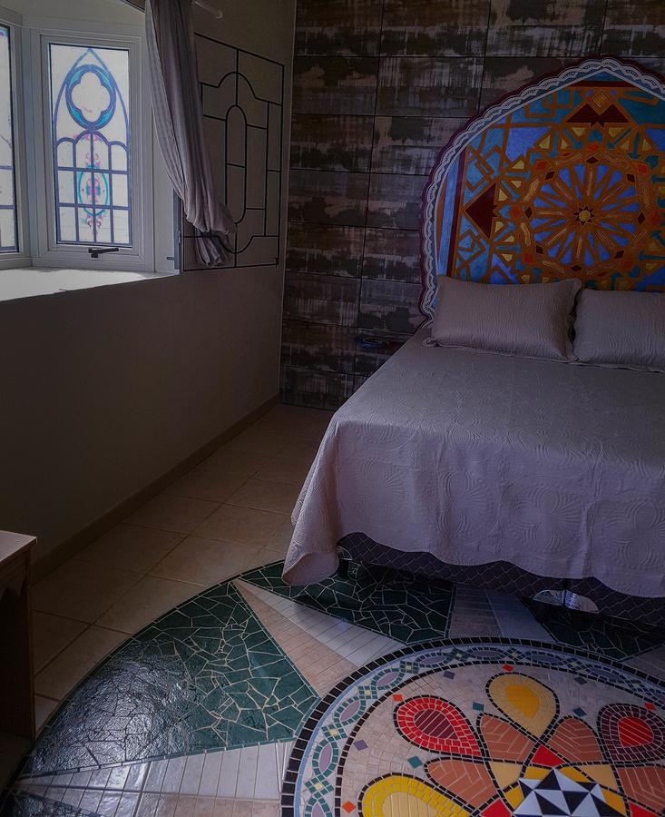 Queen D'arte Guest house